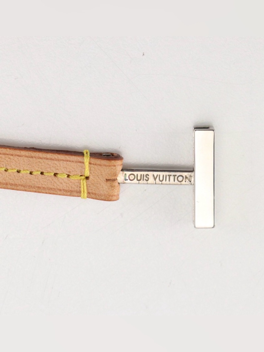 Louis Vuitton ID/Badge Neck Strap in Vachetta Leather - Picture 2 of 4